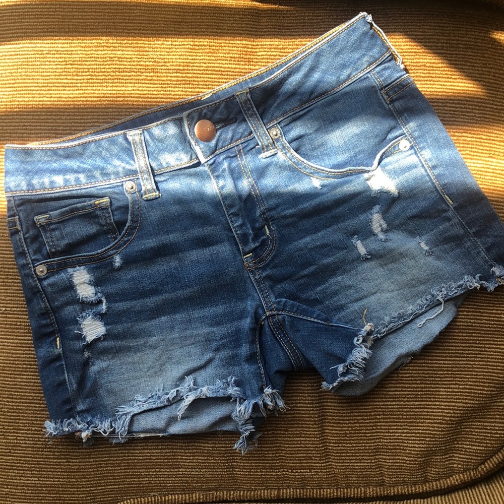 AE shorts
